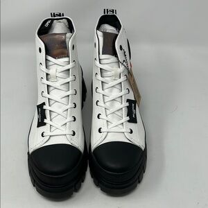 NWT Palladium Star White and Black High-Top Sneakers